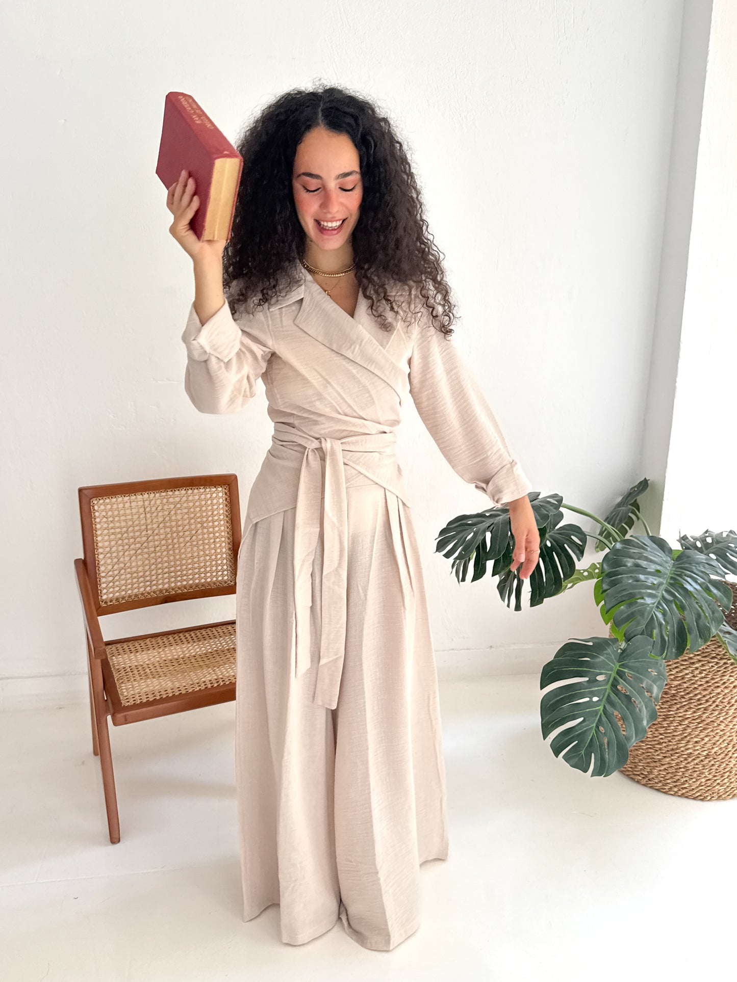 Charmy Beige Linen Set
