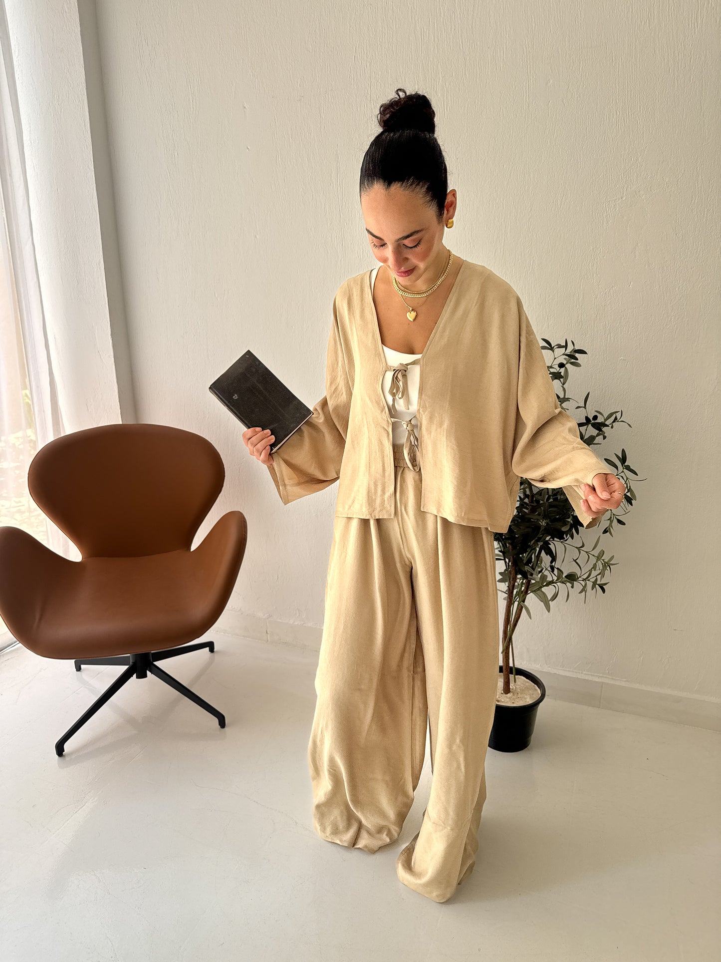 Ribbon Beige Linen Set