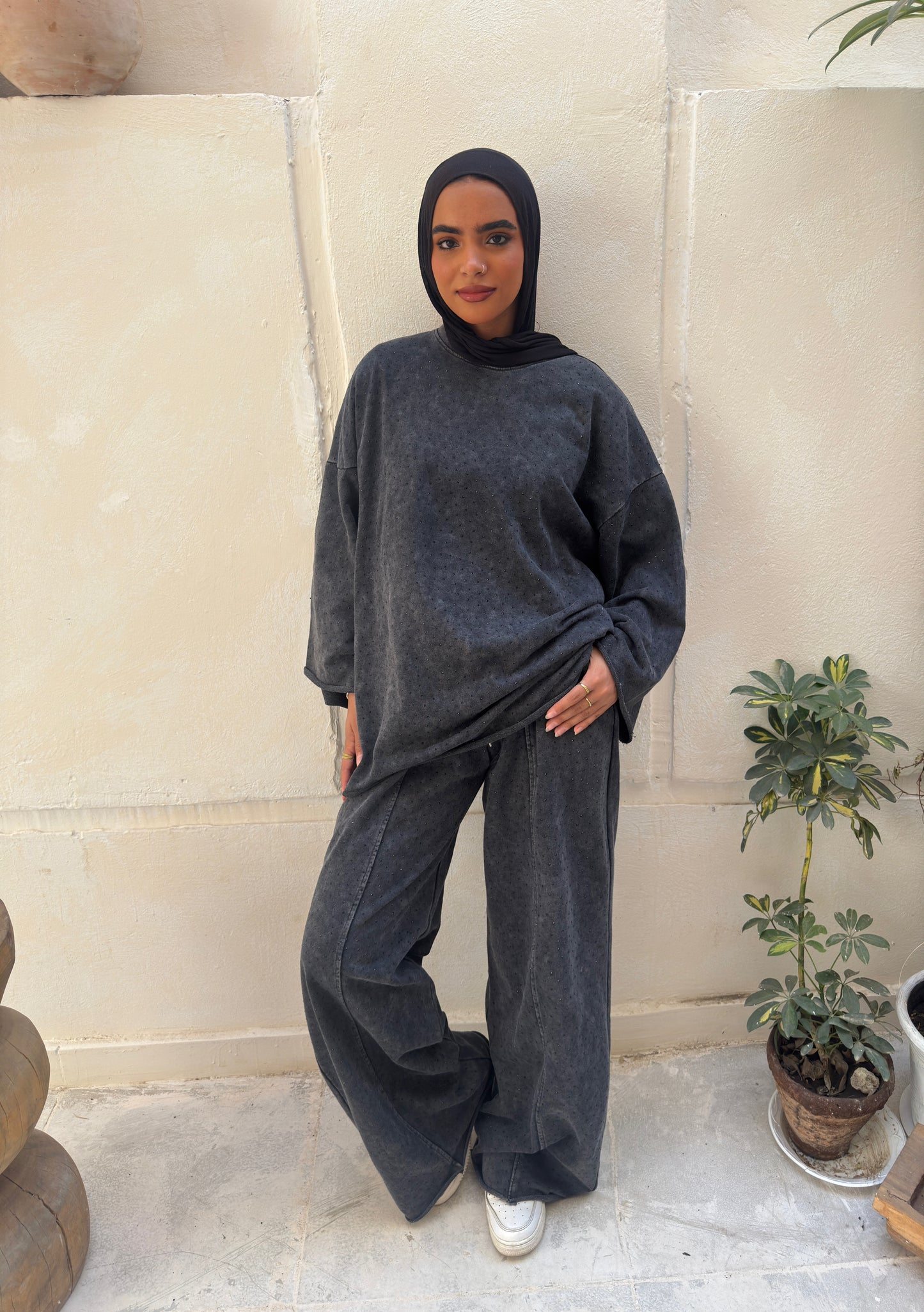 Grey Rocky set with black strass