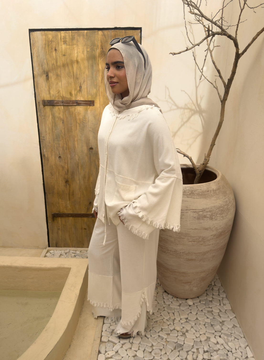 Gana White Linen Set