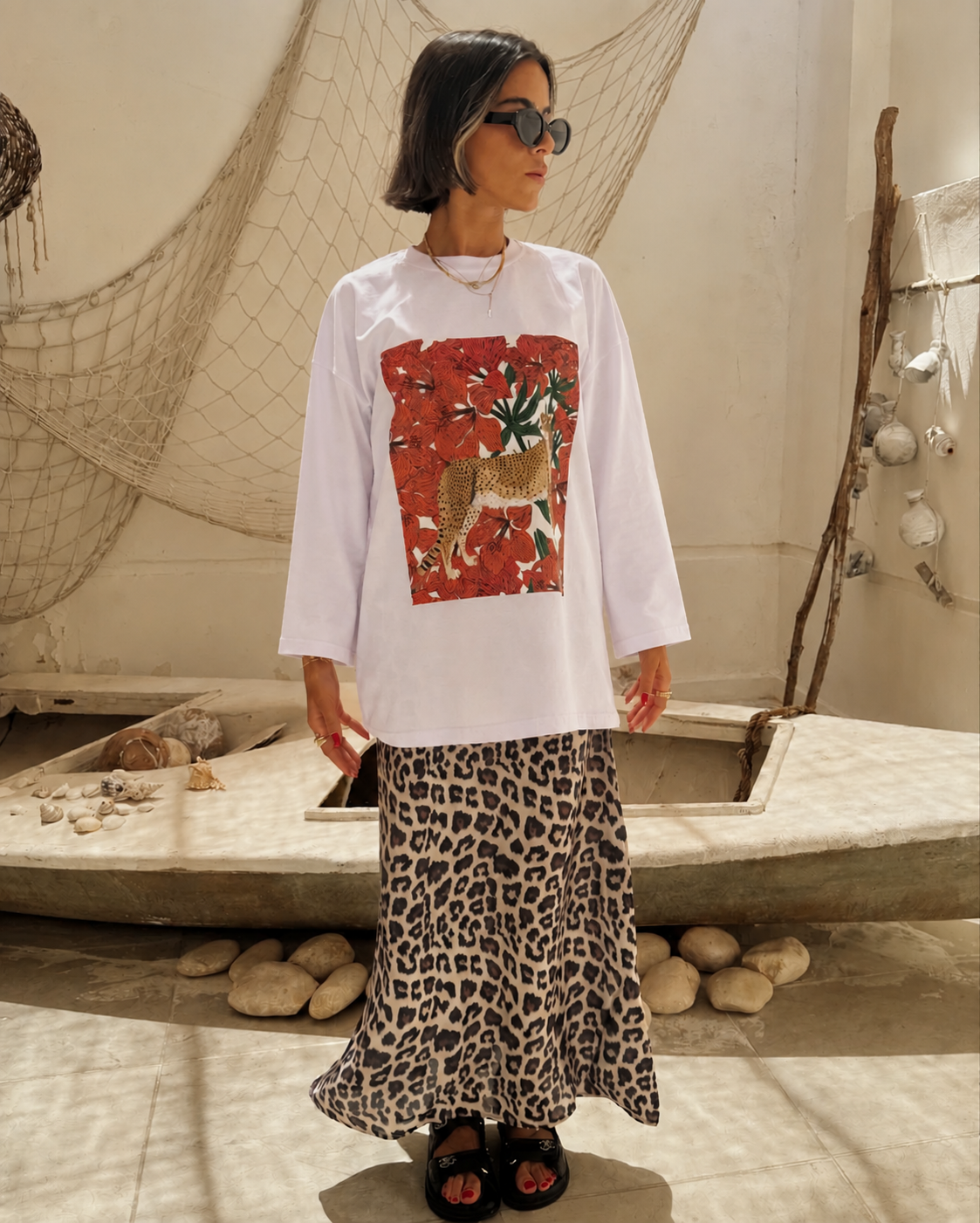 White oversized leopard tshirt with long sleeves
