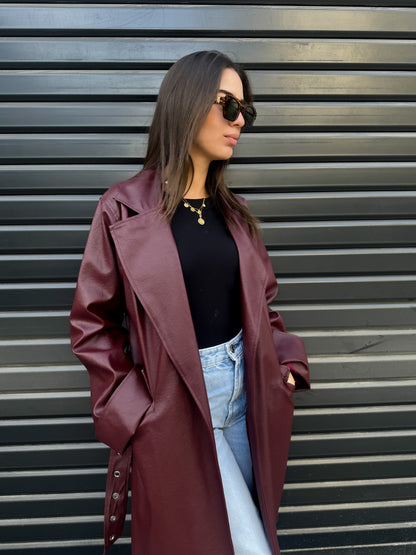 Eyes burgundy coat