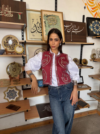 Habiba Vest in burgundy