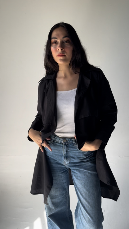 Urban Cropped  Shirt In Black